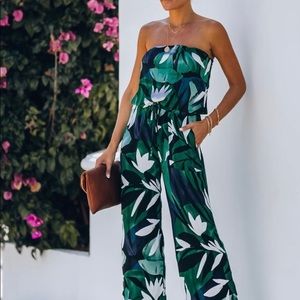VICI HOSTA LEAF STRAPLESS POCKETED JUMPSUIT